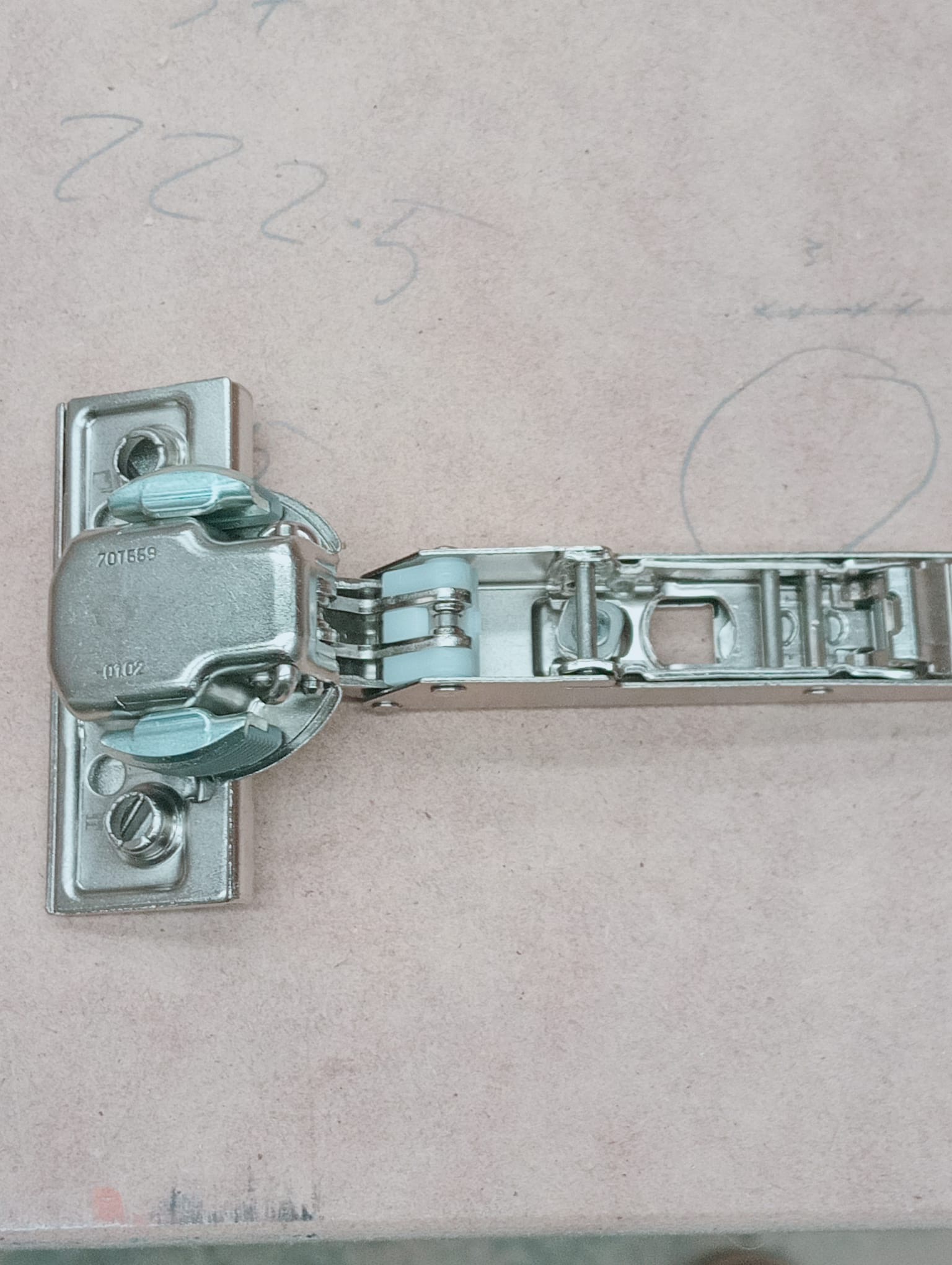 Blum 70T559 concealed hinges